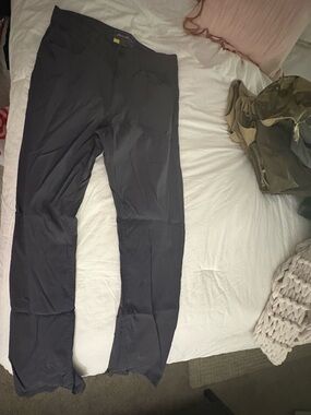 Eddie Bauer Men's Black Performance Stretch Pants